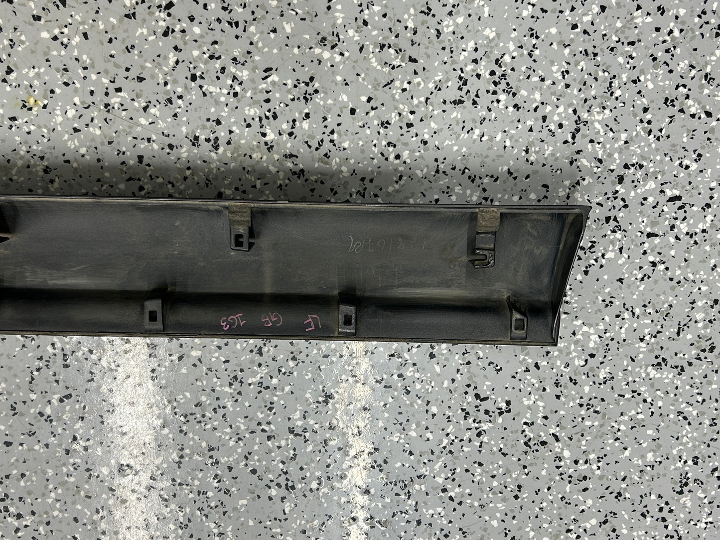 2010-2013 Toyota Highlander Door Molding Left Front Lower Trim 75072-0E030 OEM