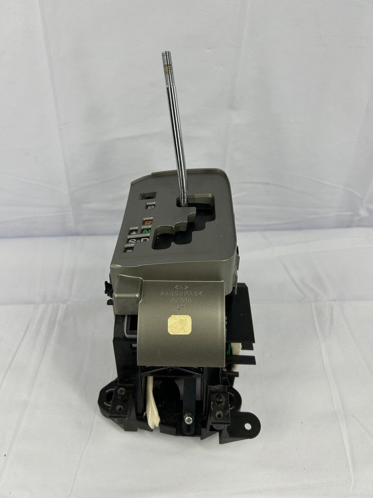 2008-2013 Toyota Highlander Floor Automatic Shifter Assembly OEM