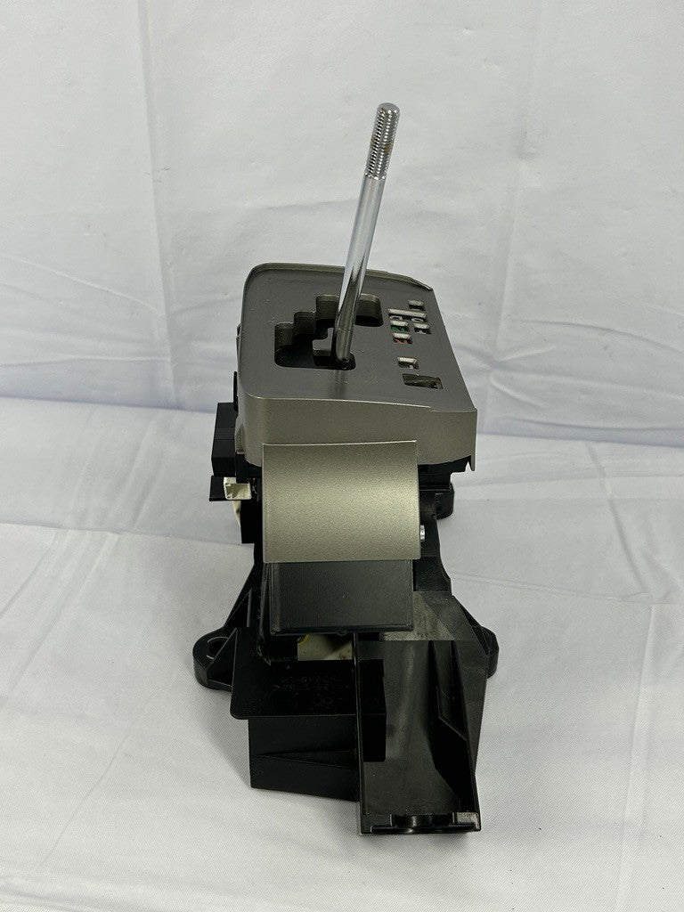 2008-2013 Toyota Highlander Floor Automatic Shifter Assembly OEM