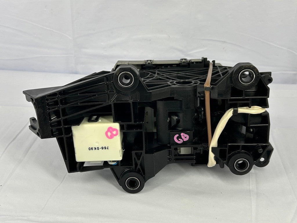 2008-2013 Toyota Highlander Floor Automatic Shifter Assembly OEM
