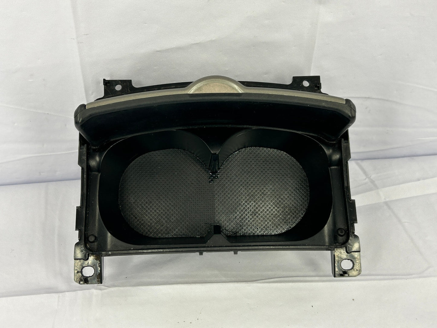 2008-2013 Toyota Highlander Center Cup Holder and Cover Silver 55615-0E030 OEM