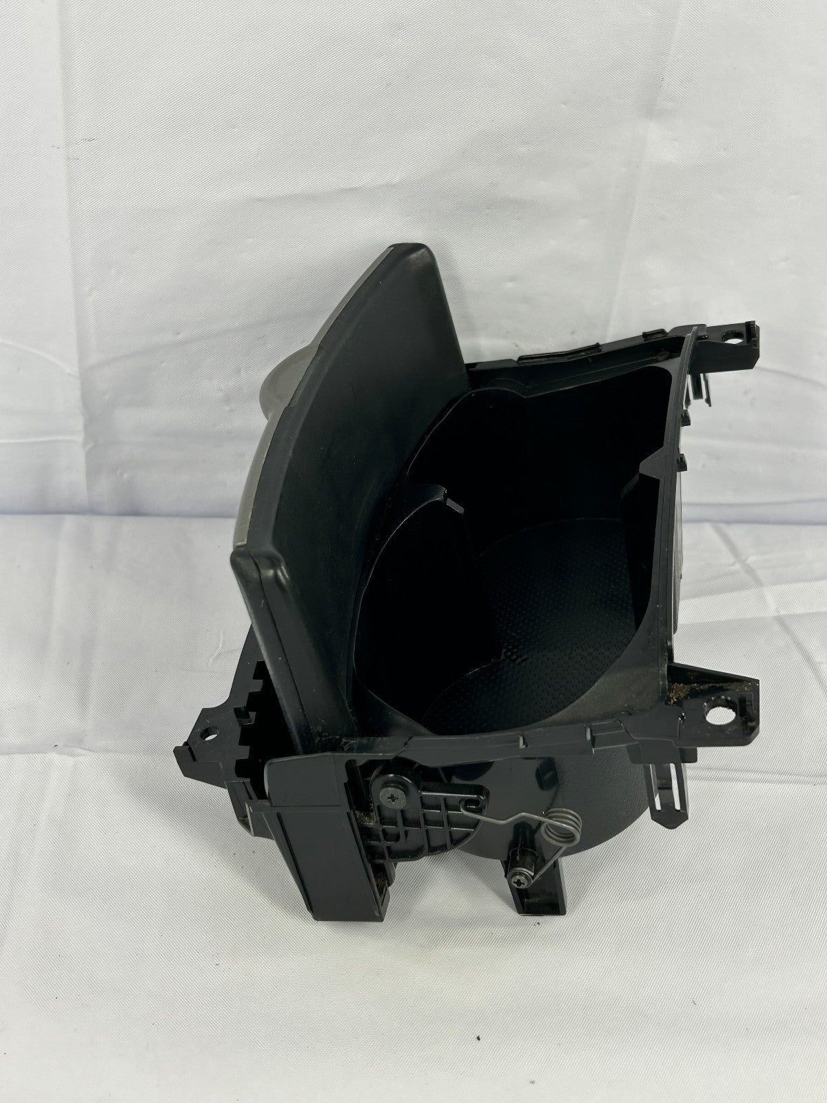 2008-2013 Toyota Highlander Center Cup Holder and Cover Silver 55615-0E030 OEM