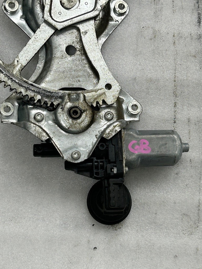 2008-2013 Toyota Highlander Window Regulator and Motor Right Front OEM