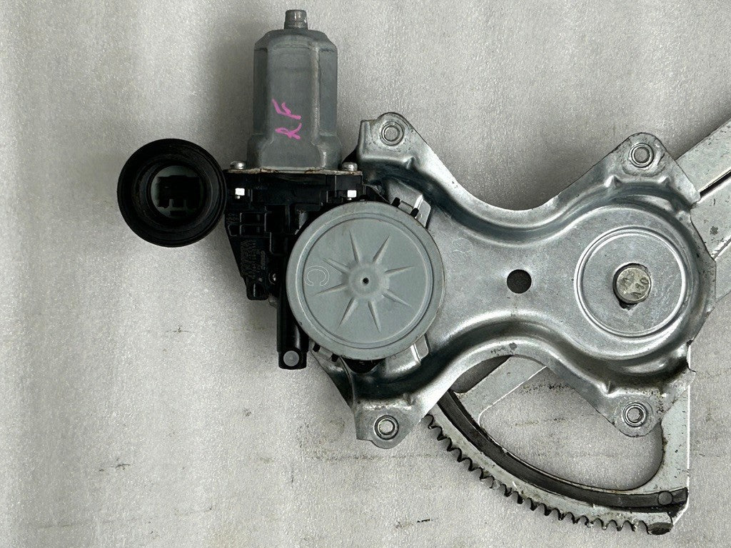 2008-2013 Toyota Highlander Window Regulator and Motor Right Front OEM