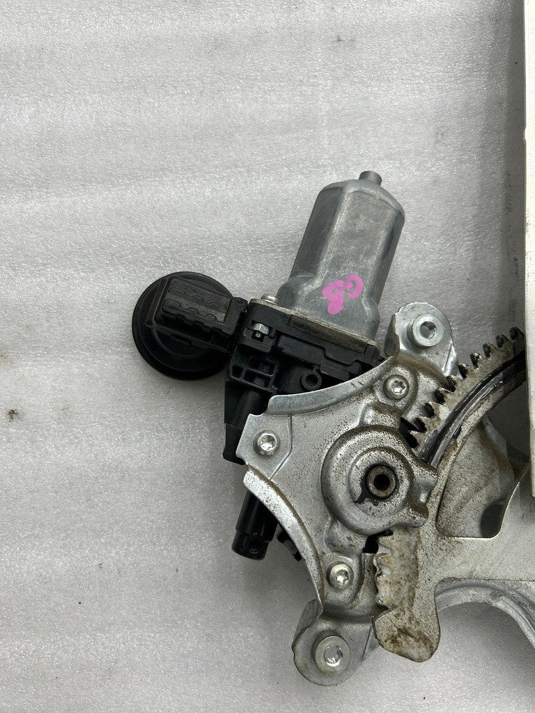 2008-2013 Toyota Highlander Window Regulator and Motor Right Rear OEM