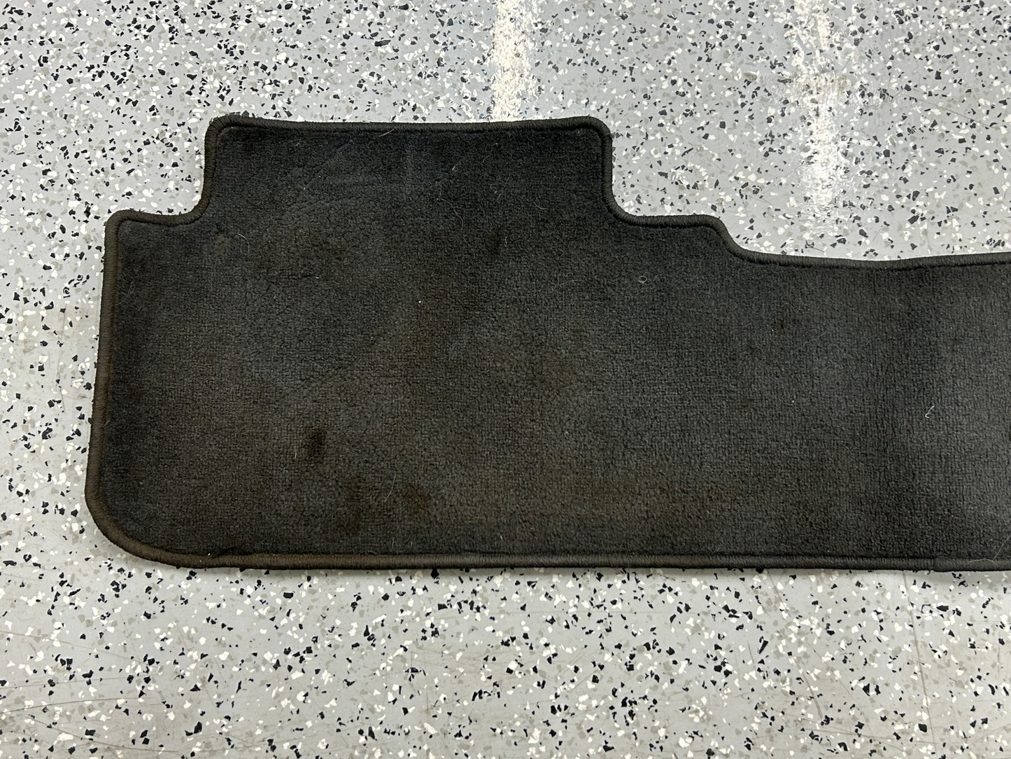 2008-2011 Toyota Highlander 2nd Row Floor Mat Carpet Black OEM