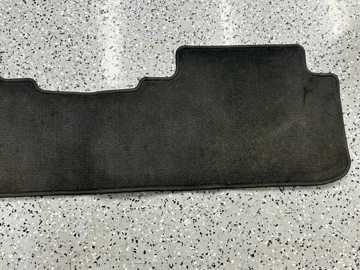 2008-2011 Toyota Highlander 2nd Row Floor Mat Carpet Black OEM PT919-48080