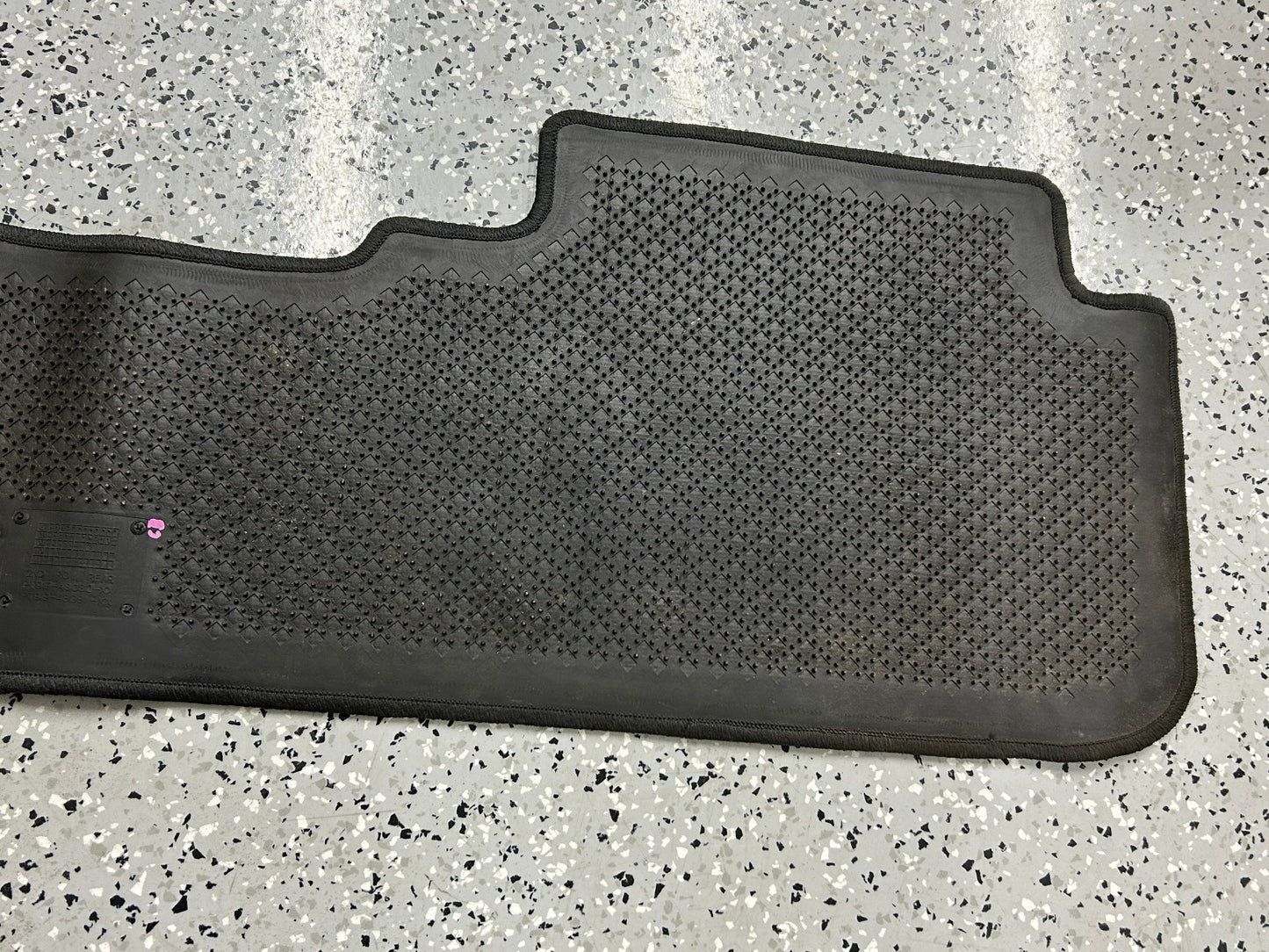 2008-2011 Toyota Highlander 2nd Row Floor Mat Carpet Black OEM