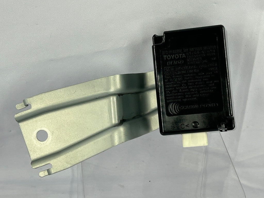 2010-2012 Toyota Highlander Tire Pressure Monitor Receiver  OEM 897600E030