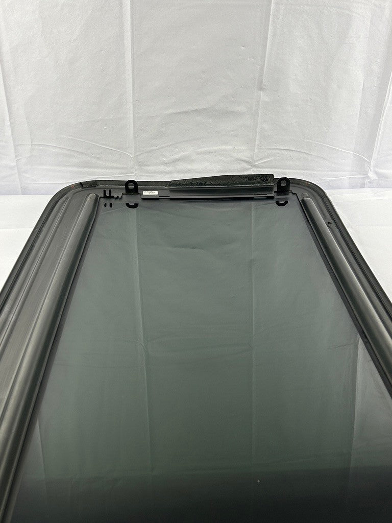 2004-2013 Toyota Highlander Sun Roof Sunroof Window Glass Factory 63201-0E030