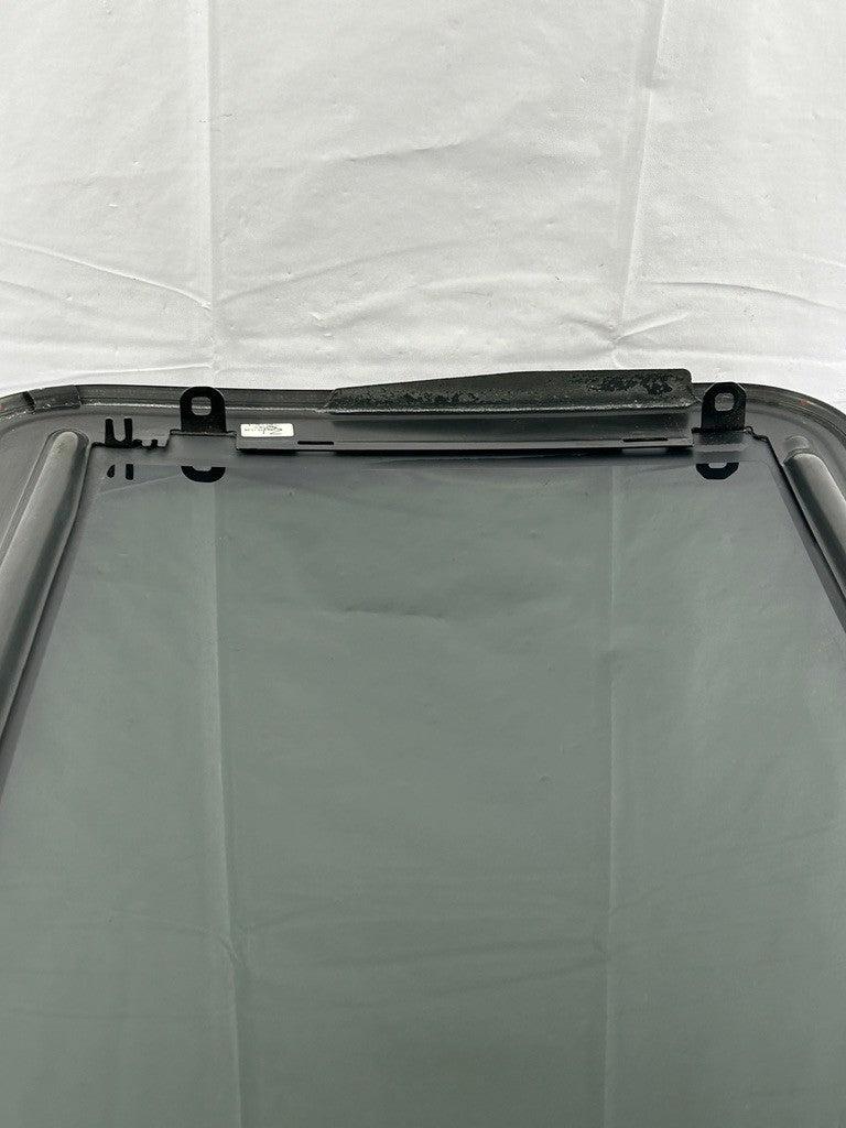 2004-2013 Toyota Highlander Sun Roof Sunroof Window Glass Factory 63201-0E030