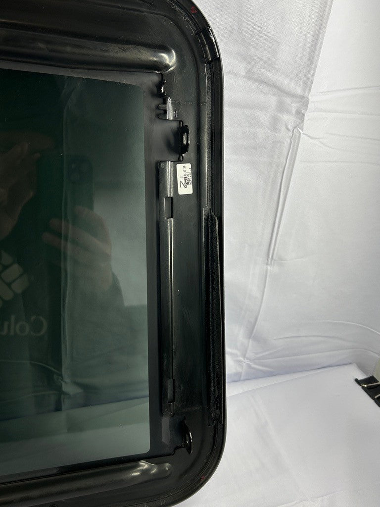 2004-2013 Toyota Highlander Sun Roof Sunroof Window Glass Factory 63201-0E030