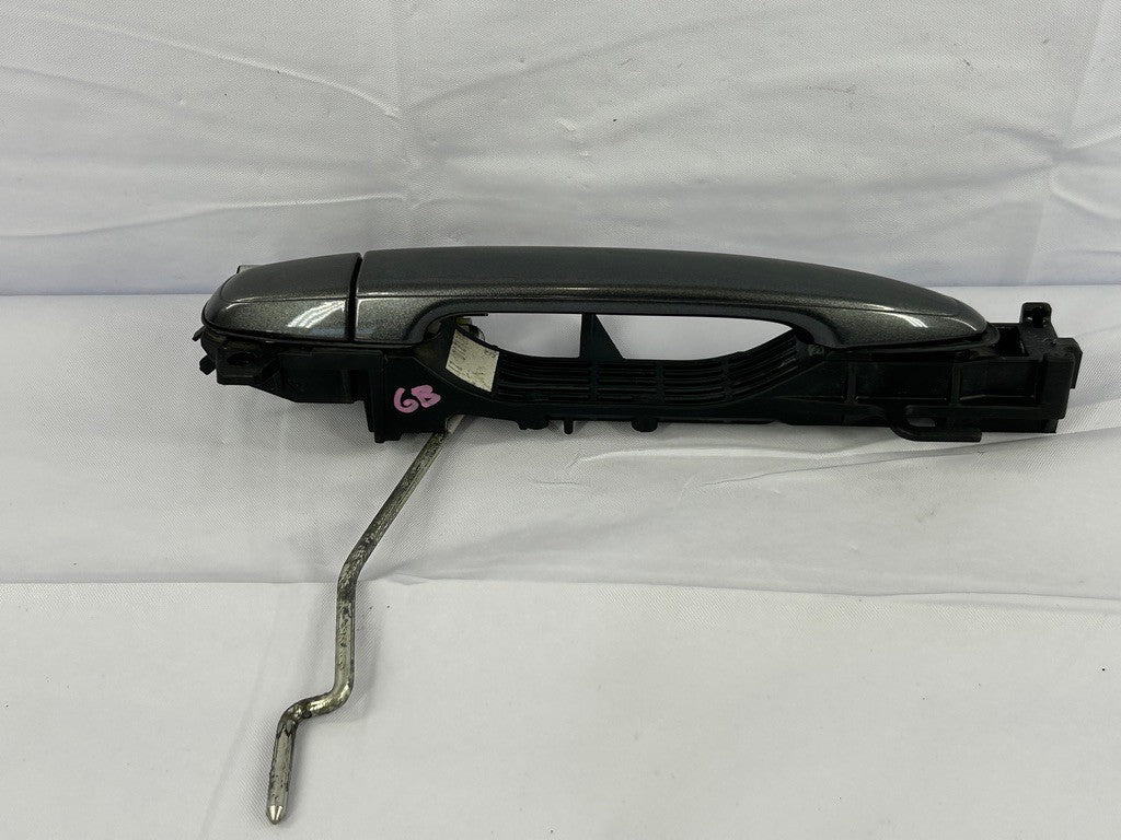 2008-2013 Toyota Highlander Right Front Exterior Door Handle Gray CC 1G3 OEM