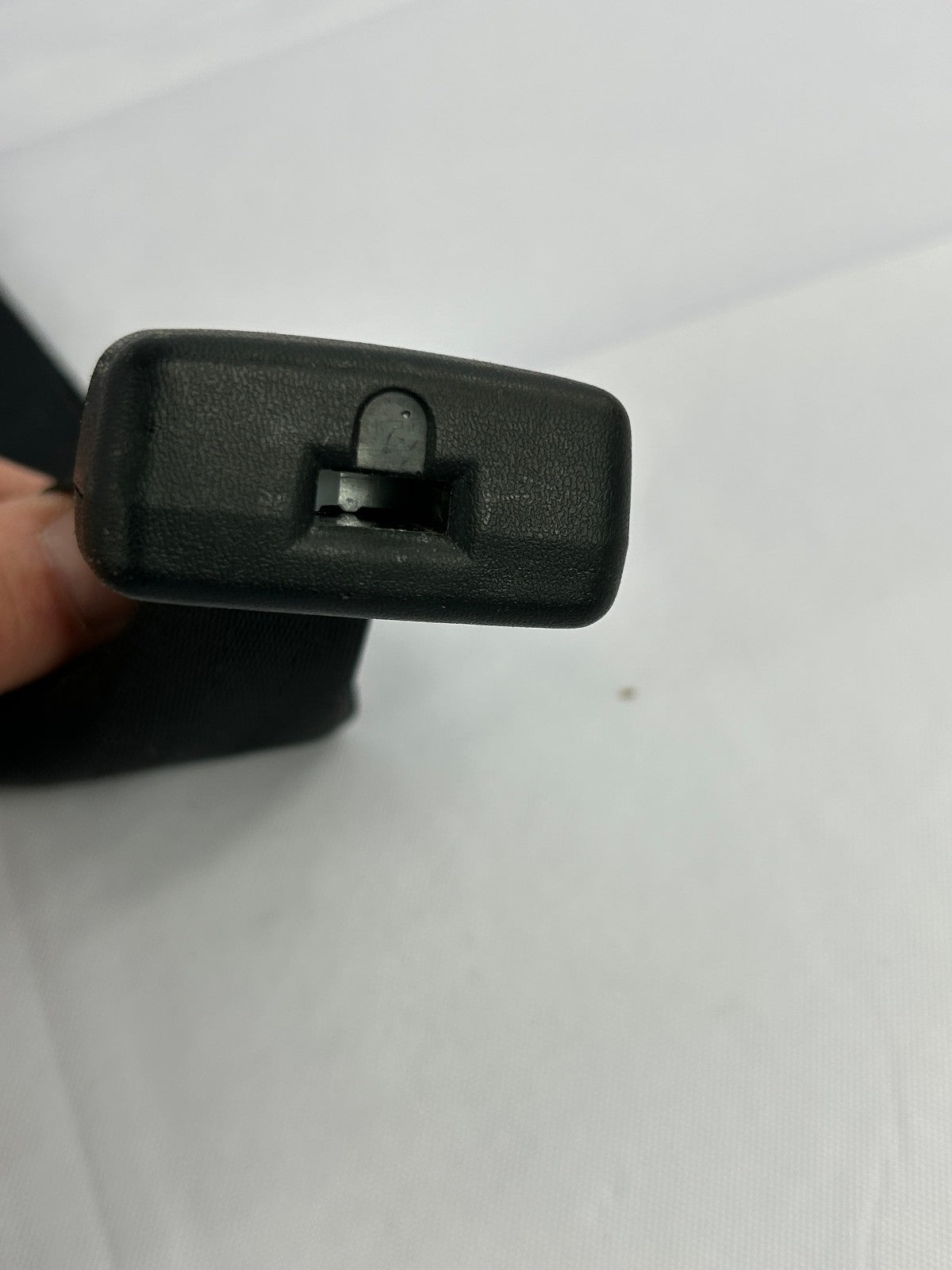 2010-2013 Toyota Highlander 3rd Row Right Seat Belt Buckle Receiver OEM