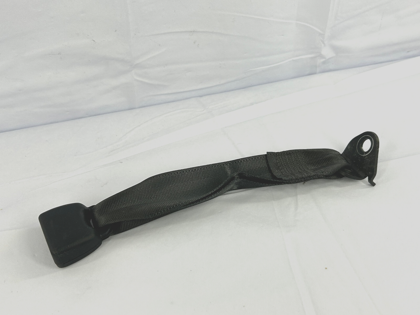 2010-2013 Toyota Highlander 3rd Row Left Seat Belt Buckle Receiver OEM