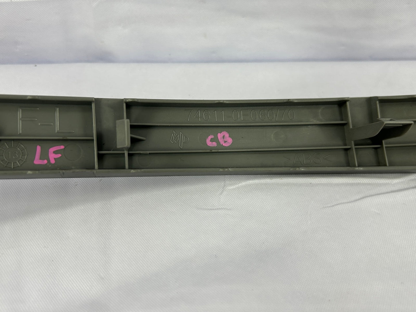 2008-2013 Toyota Highlander Front Left Door Panel Handle Cover 774611-0E060 OEM