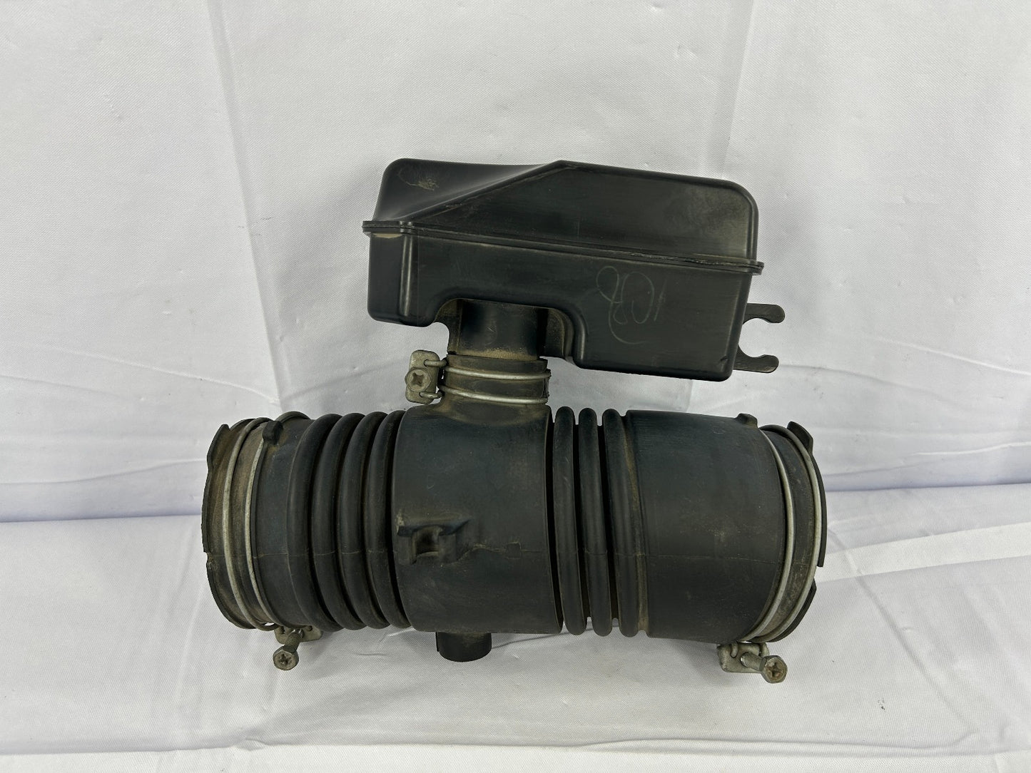 2008-2013 Toyota Highlander Air Intake Hose and Resonator 3.6L OEM