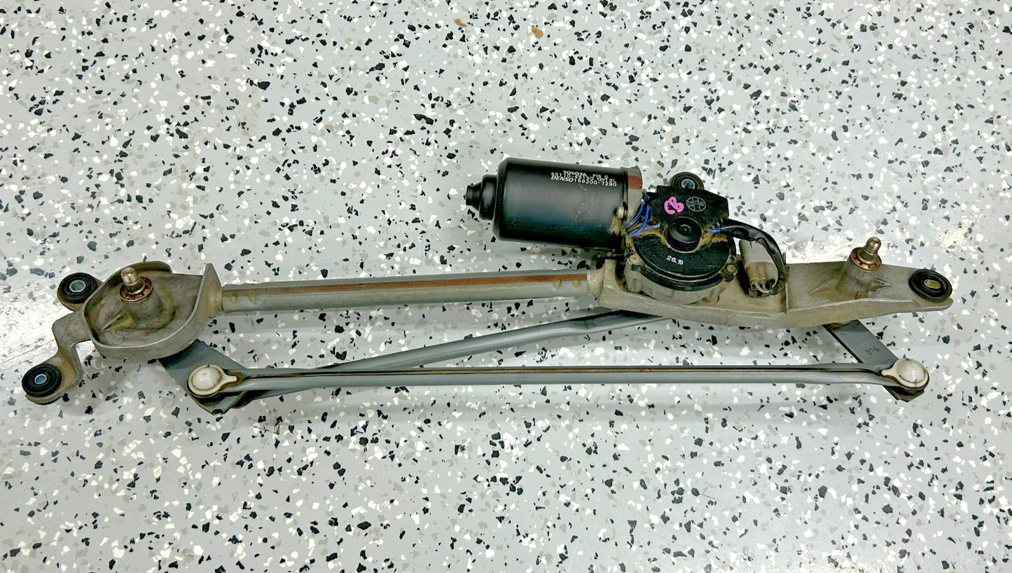 2008-2010 Toyota Highlander Windshield Wiper Motor and Linkage Assembly OEM