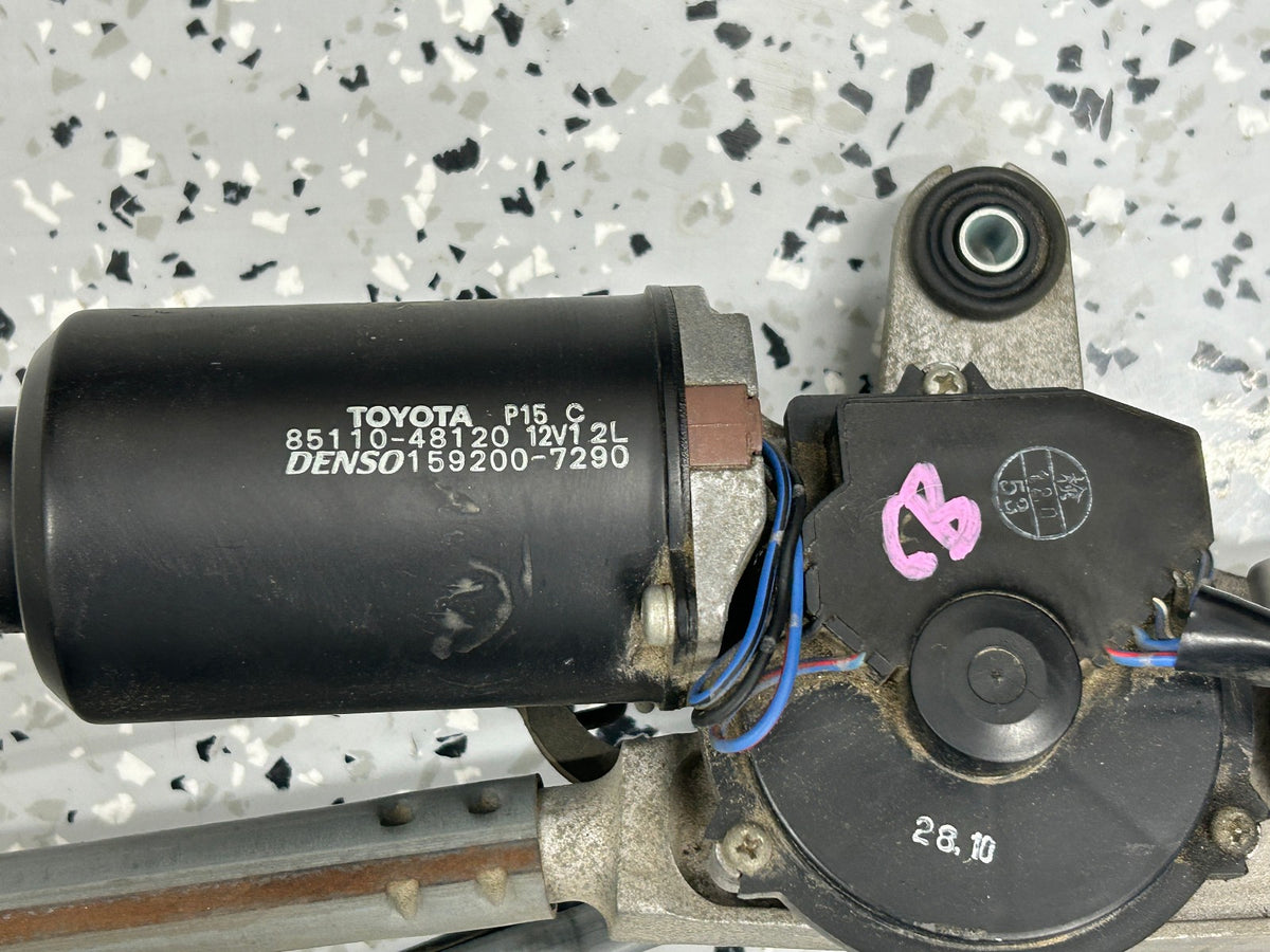 2008-2010 Toyota Highlander Windshield Wiper Motor & Linkage OEM 8511048120