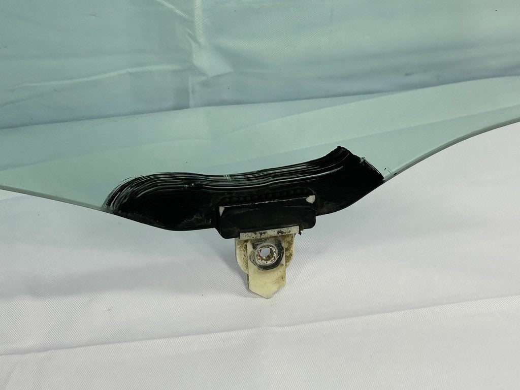 2000-2006 Toyota Tundra Left Front Window Door Glass OEM 68102-0C010