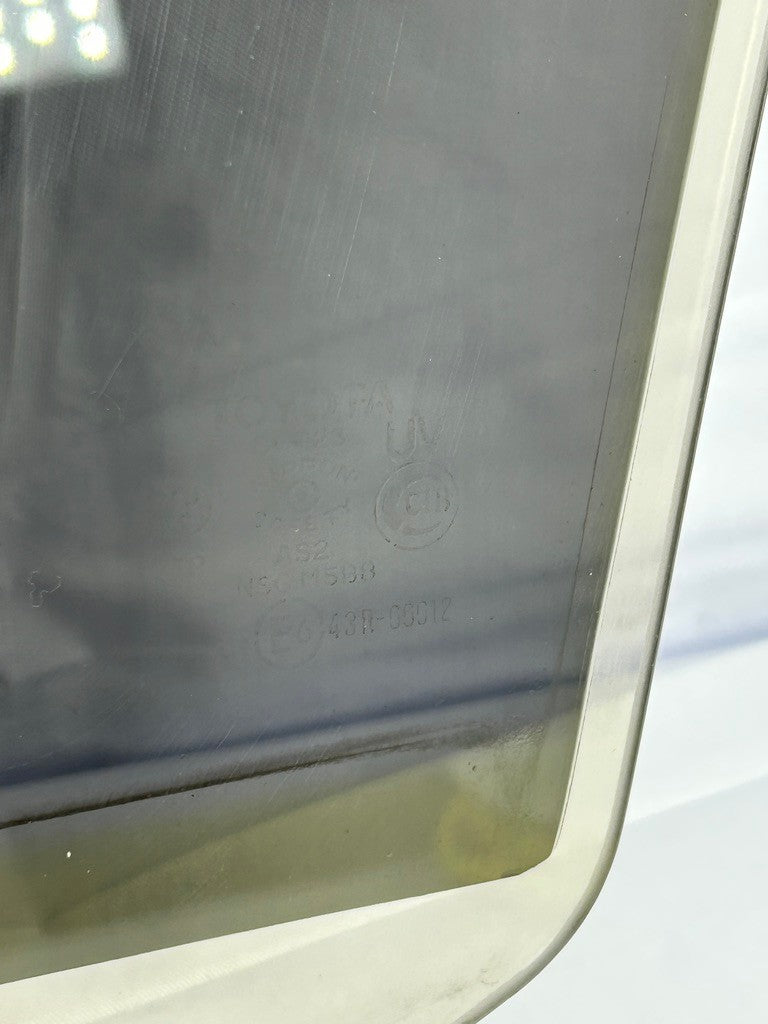 1998-2000 Lexus LX470 Right Front Door Window Glass OEM 68101-60241