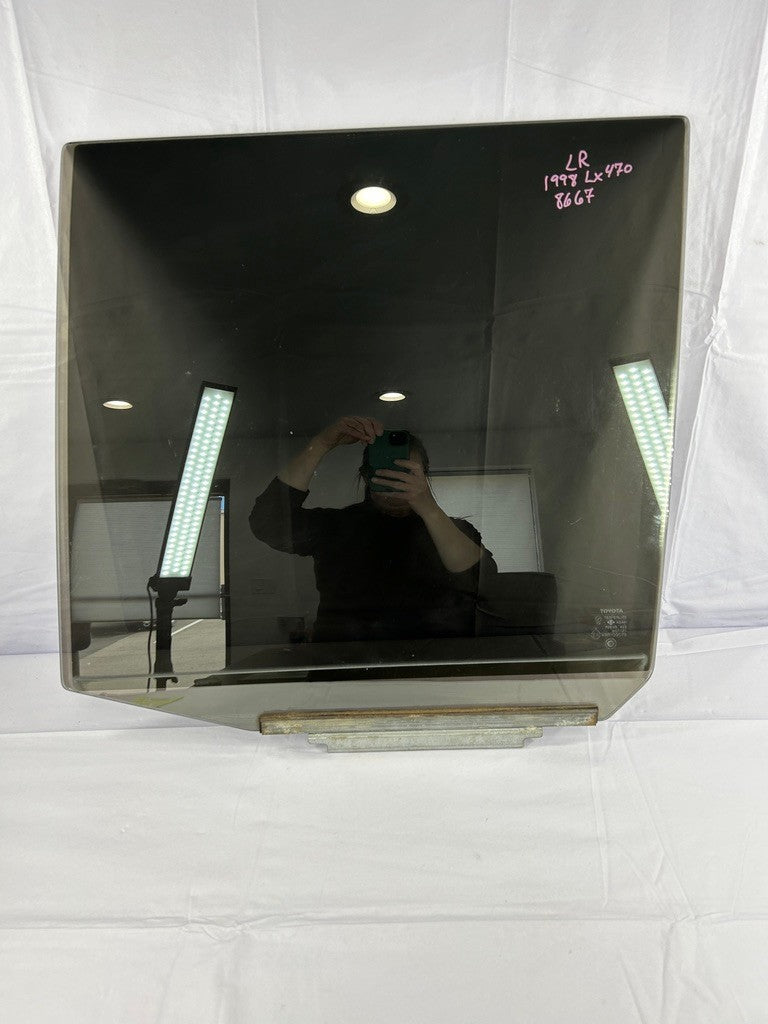1998-2000 Lexus LX470 Left Rear Door Window Glass OEM 68113-60270