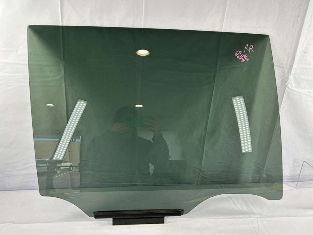 2015-2019 Subaru Outback Rear Right Side Door Window Glass OEM
