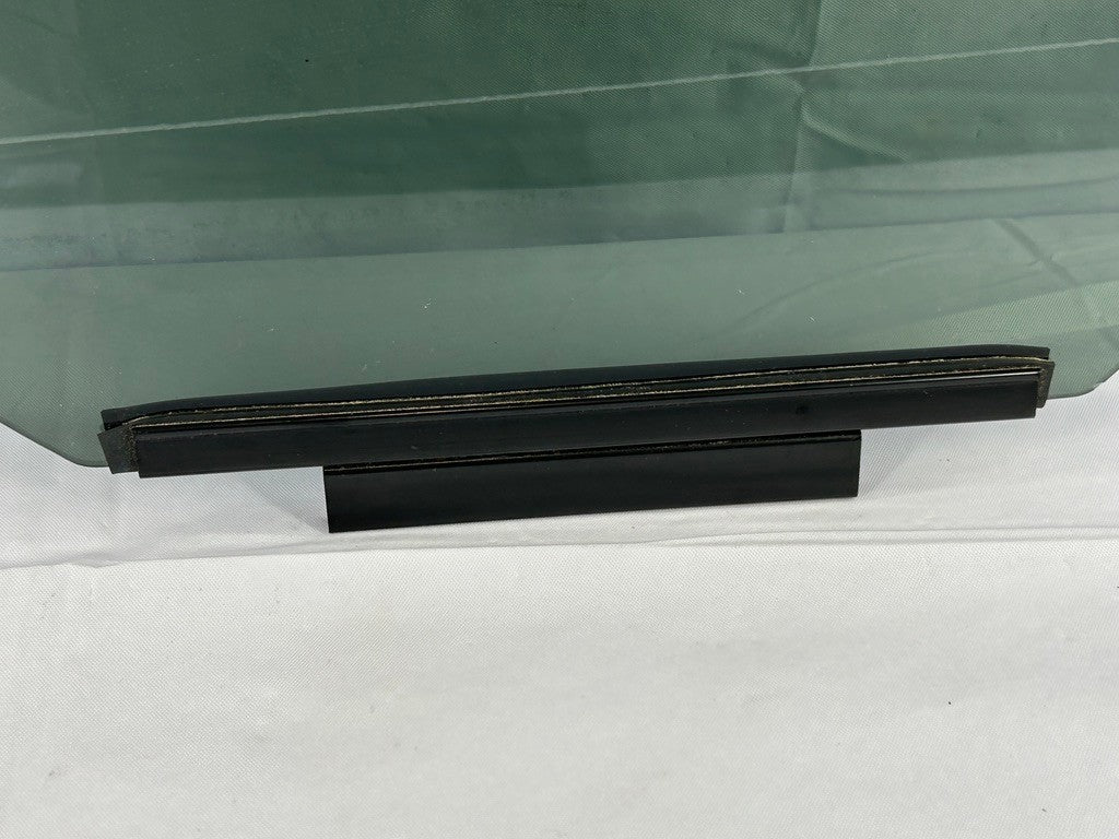 2015-2019 Subaru Outback Rear Left Side Door Window Glass OEM
