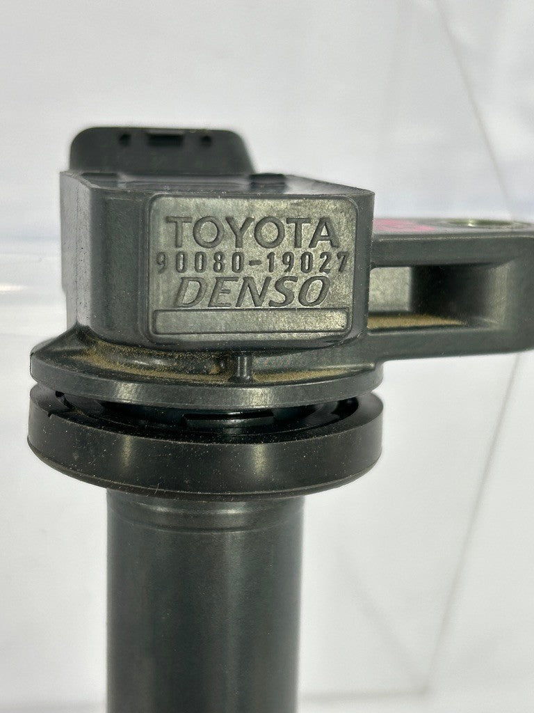 2004-2006 Toyota Tundra Ignition Coil Igniter 4.7L 90080-19027 OEM