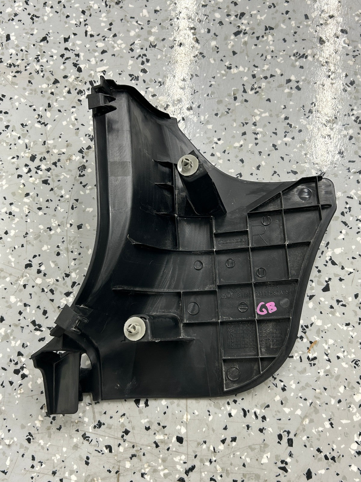 2009-2011 Honda Pilot Right Cowl Black 83111-SZA-A01 Trim OEM