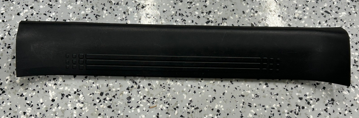 2009-2015 Honda Pilot Right Front Scuff Plate Garnish Trim OEM 84201-SZA-A01ZA