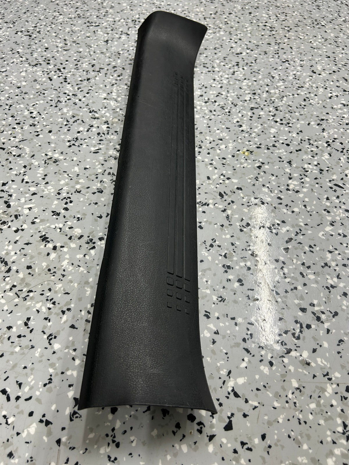 2009-2015 Honda Pilot Right Front Scuff Plate Garnish Trim OEM
