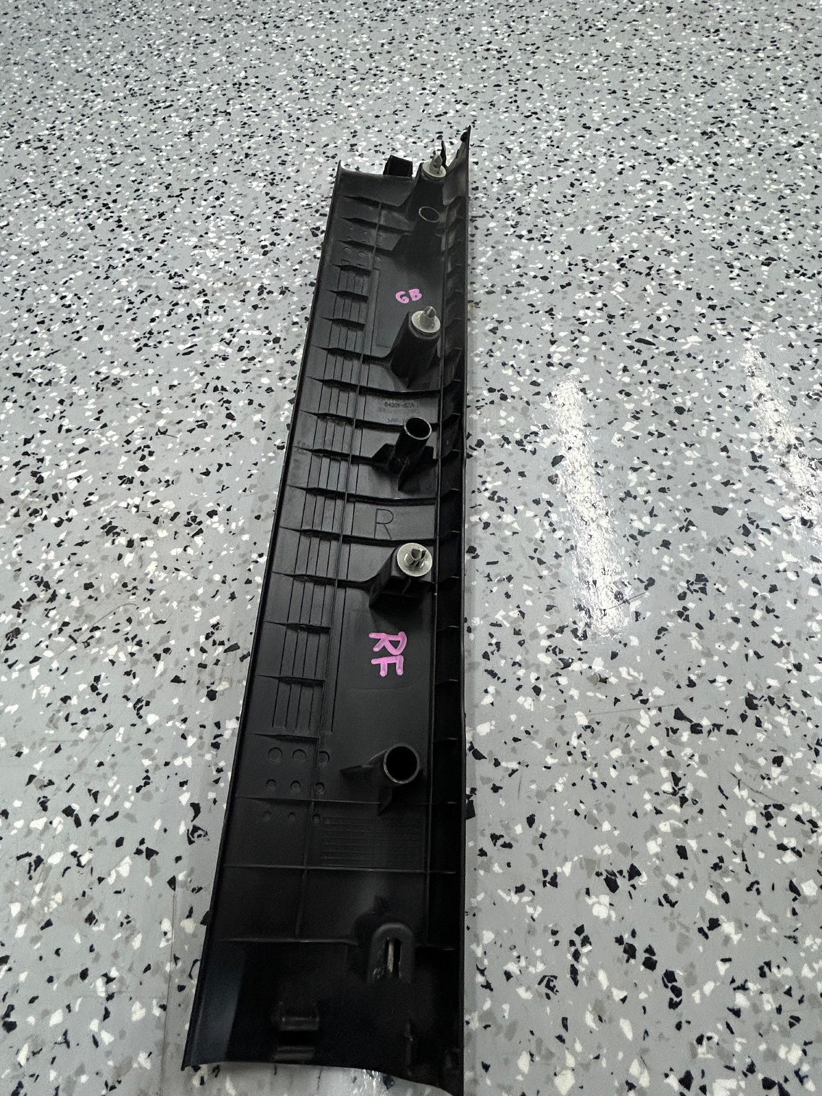 2009-2015 Honda Pilot Right Front Scuff Plate Garnish Trim OEM