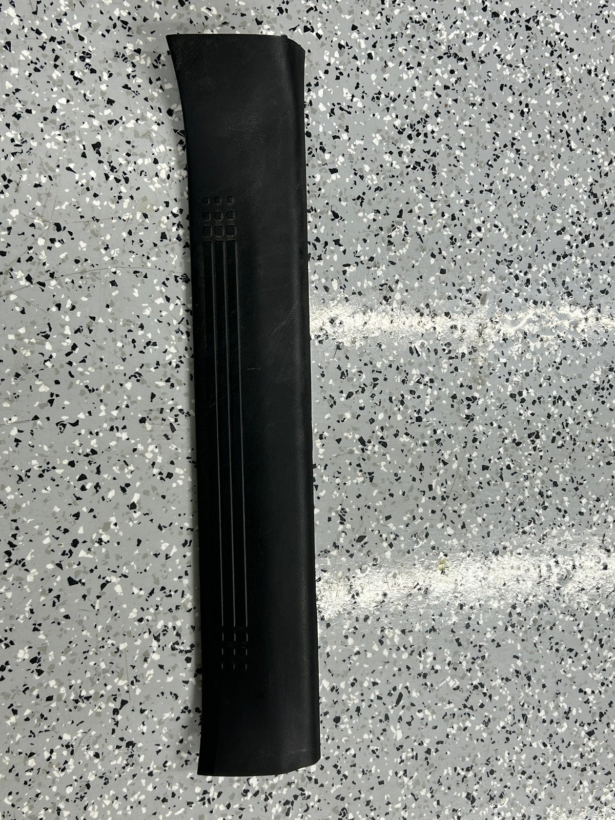 2009-2015 Honda Pilot Right Front Scuff Plate Garnish Trim OEM