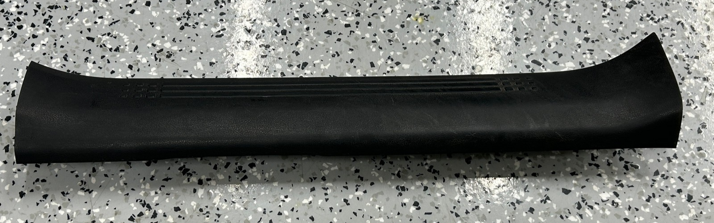 2009-2015 Honda Pilot Left Front Scuff Plate Garnish Trim OEM