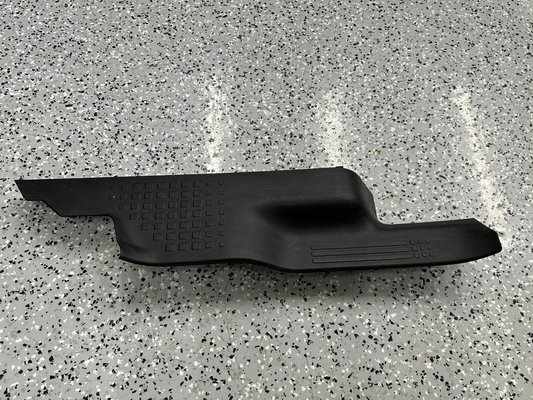2009-2015 Honda Pilot Right Side Carpet Retainer Scuff Plate Garnish OEM