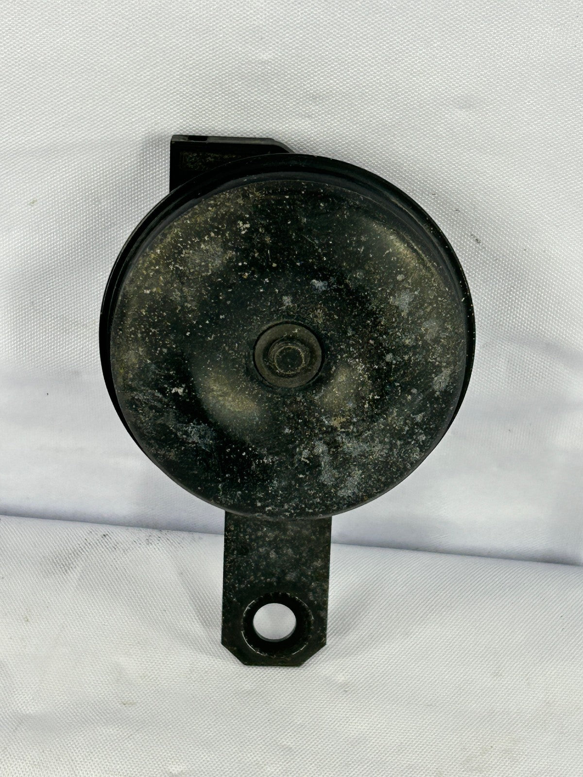 2000-2004 Subaru Legacy Outback Low Note Horn 86012AE000 OEM