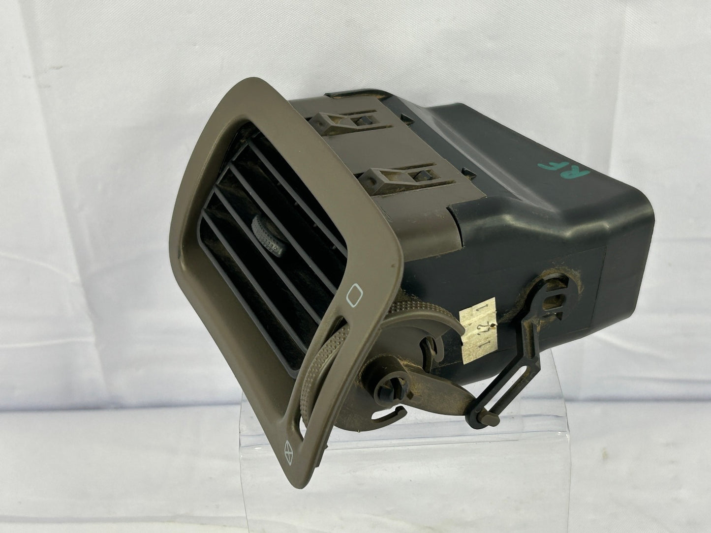 2000-2004 Subaru Outback Right Dash Vent HVAC AC Heater OEM
