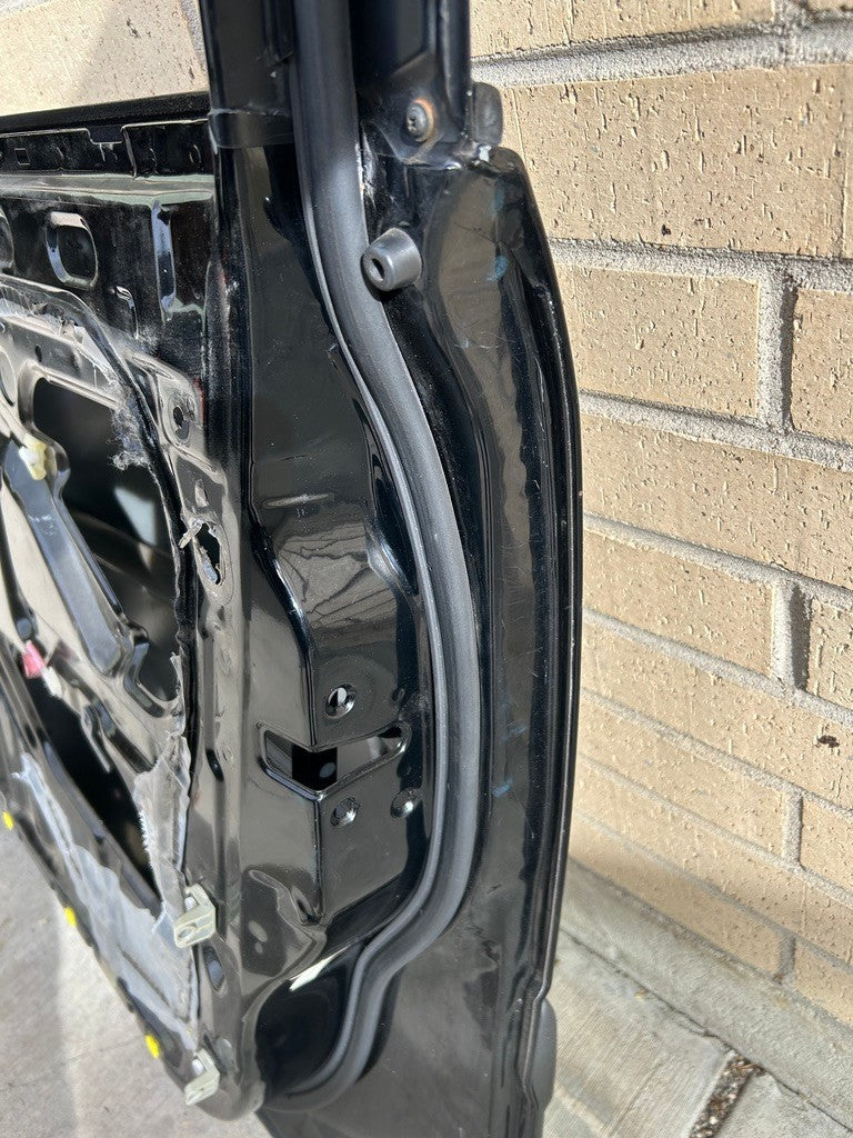 1999-2006 Lexus LX470 Door Shell Right Front Door Shell Black 6700260611