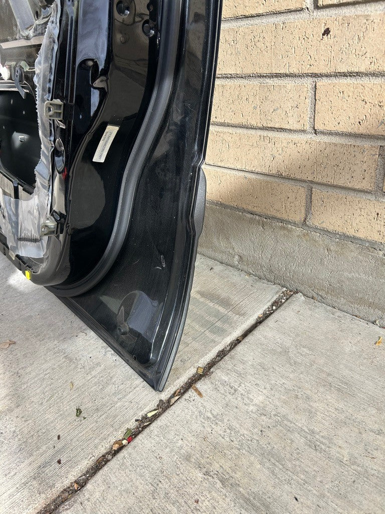 1999-2006 Lexus LX470 Door Shell Right Front Door Shell Black 6700260611