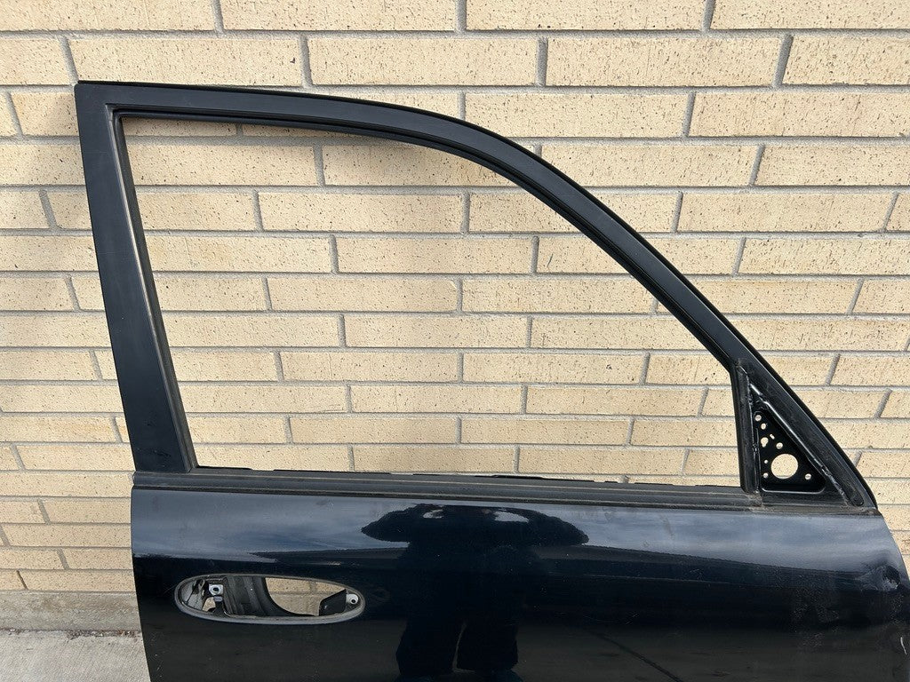 1999-2006 Lexus LX470 Door Shell Right Front Door Shell Black 6700260611