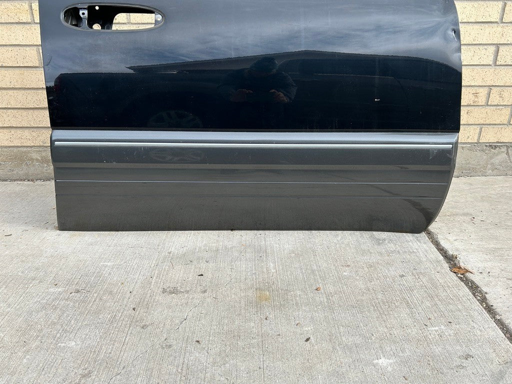 1999-2006 Lexus LX470 Door Shell Right Front Door Shell Black 6700260611