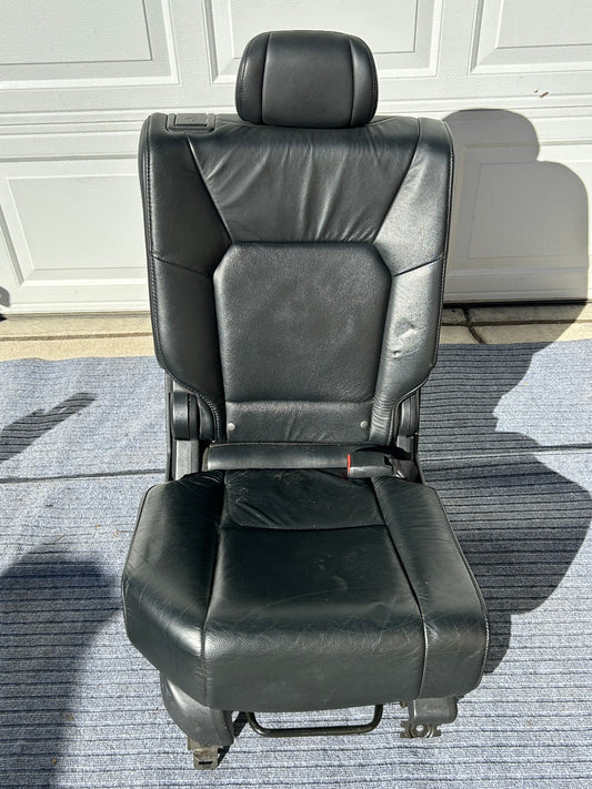 2009-2011 Honda Pilot Touring 2nd Row Right Leather Seat Right Black