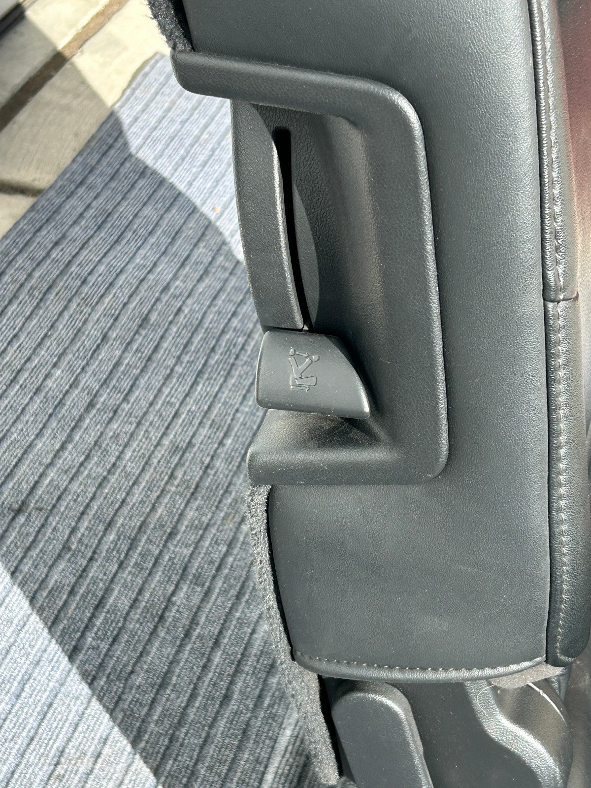 2009-2011 Honda Pilot Touring 2nd Row Right Leather Seat Right Black