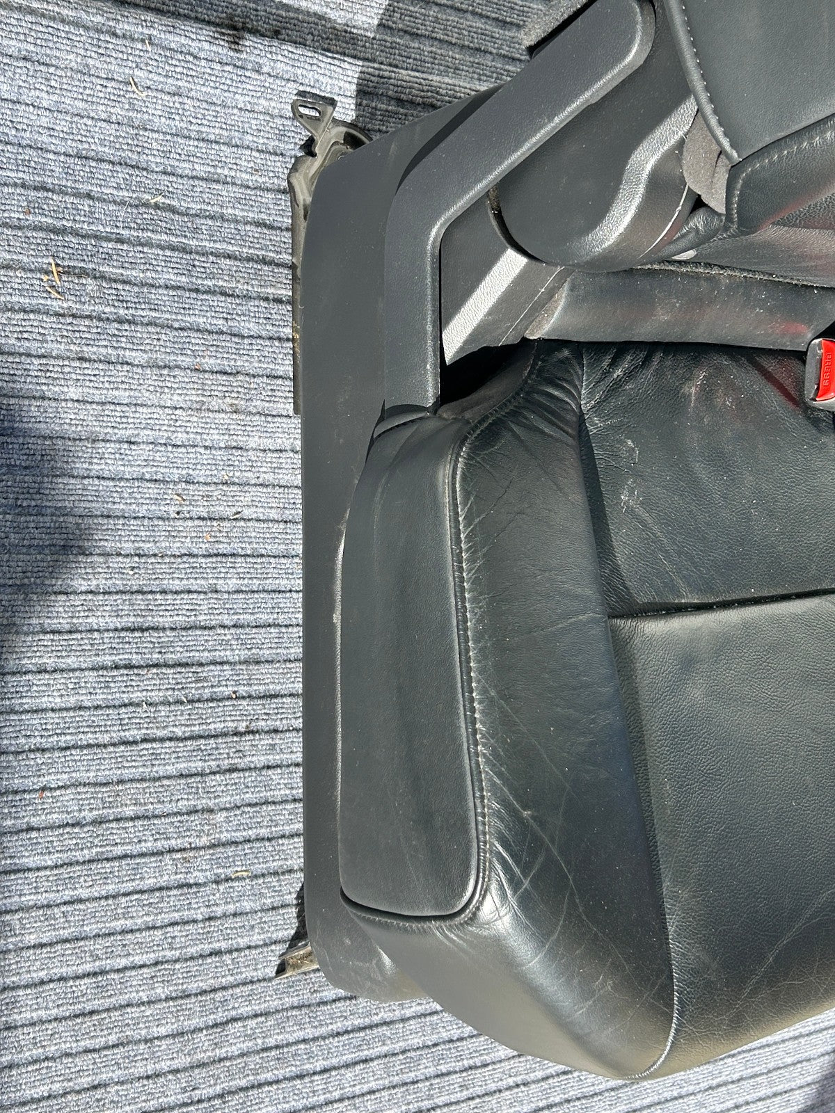 2009-2011 Honda Pilot Touring 2nd Row Right Leather Seat Right Black