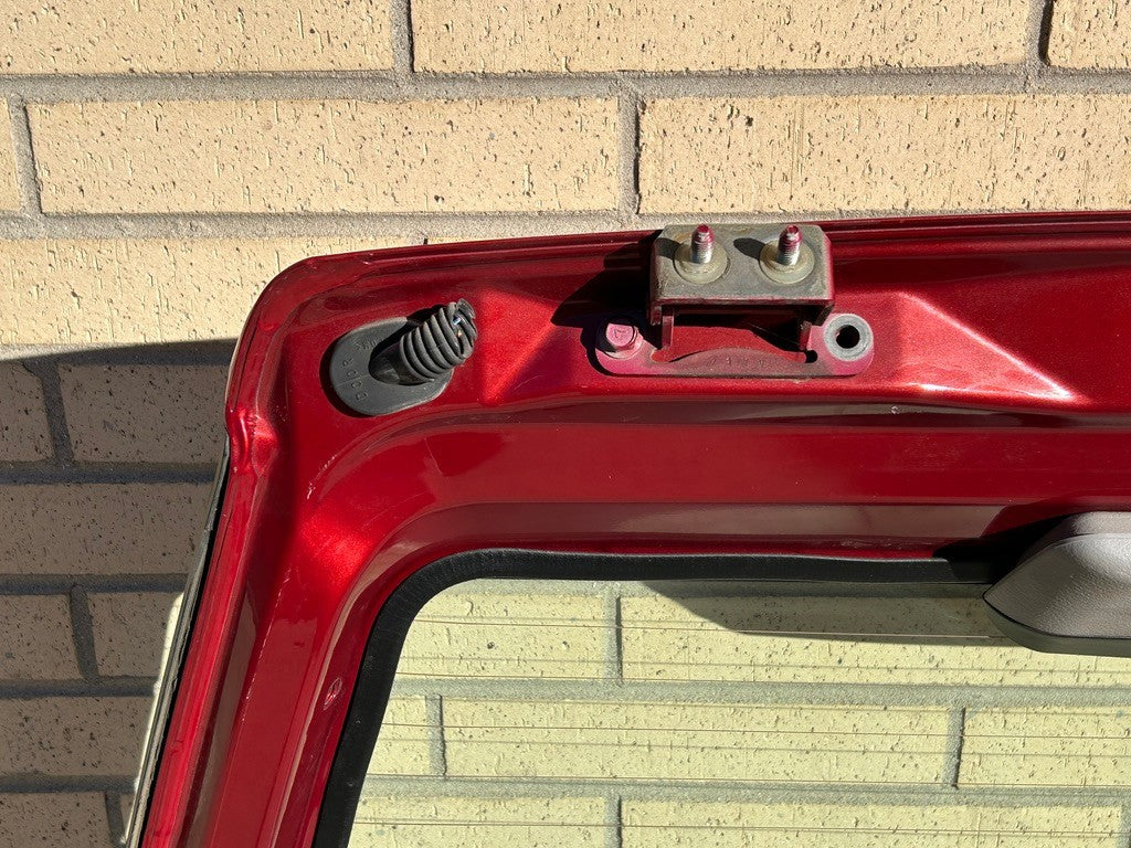 2005 Subaru Impreza WRX Wagon Hatch Trunk Liftgate Glass Spoiler Red Assembly