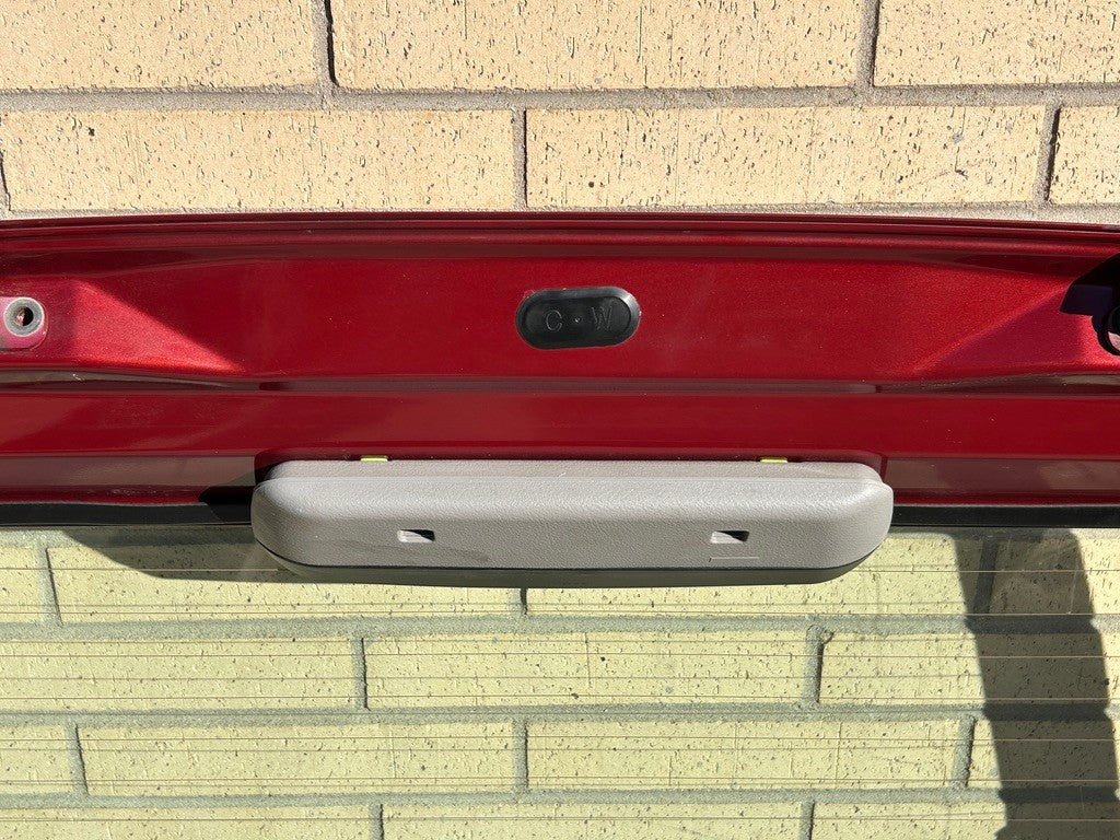 2005 Subaru Impreza WRX Wagon Hatch Trunk Liftgate Glass Spoiler Red Assembly