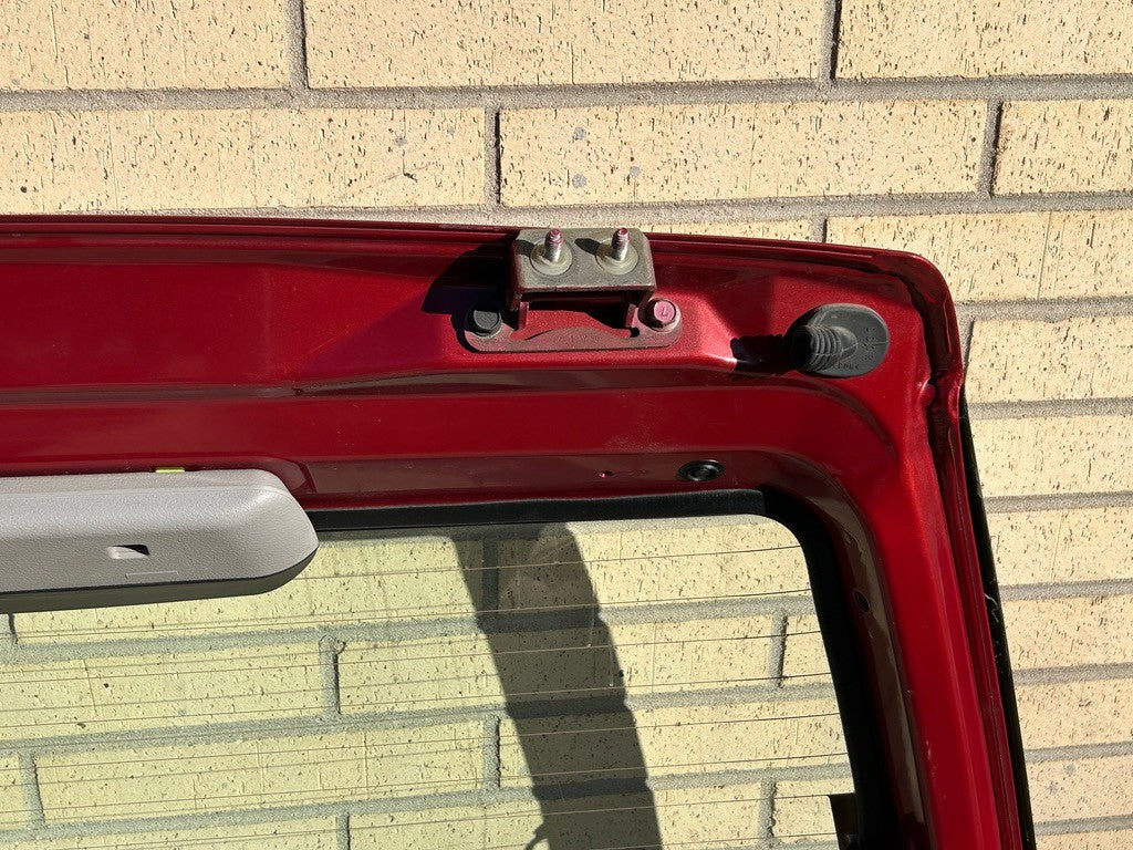 2005 Subaru Impreza WRX Wagon Hatch Trunk Liftgate Glass Spoiler Red Assembly