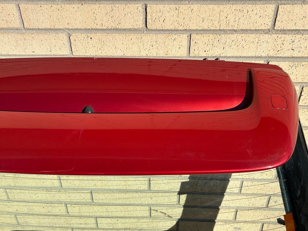 2005 Subaru Impreza WRX Wagon Hatch Trunk Liftgate Glass Spoiler Red Assembly