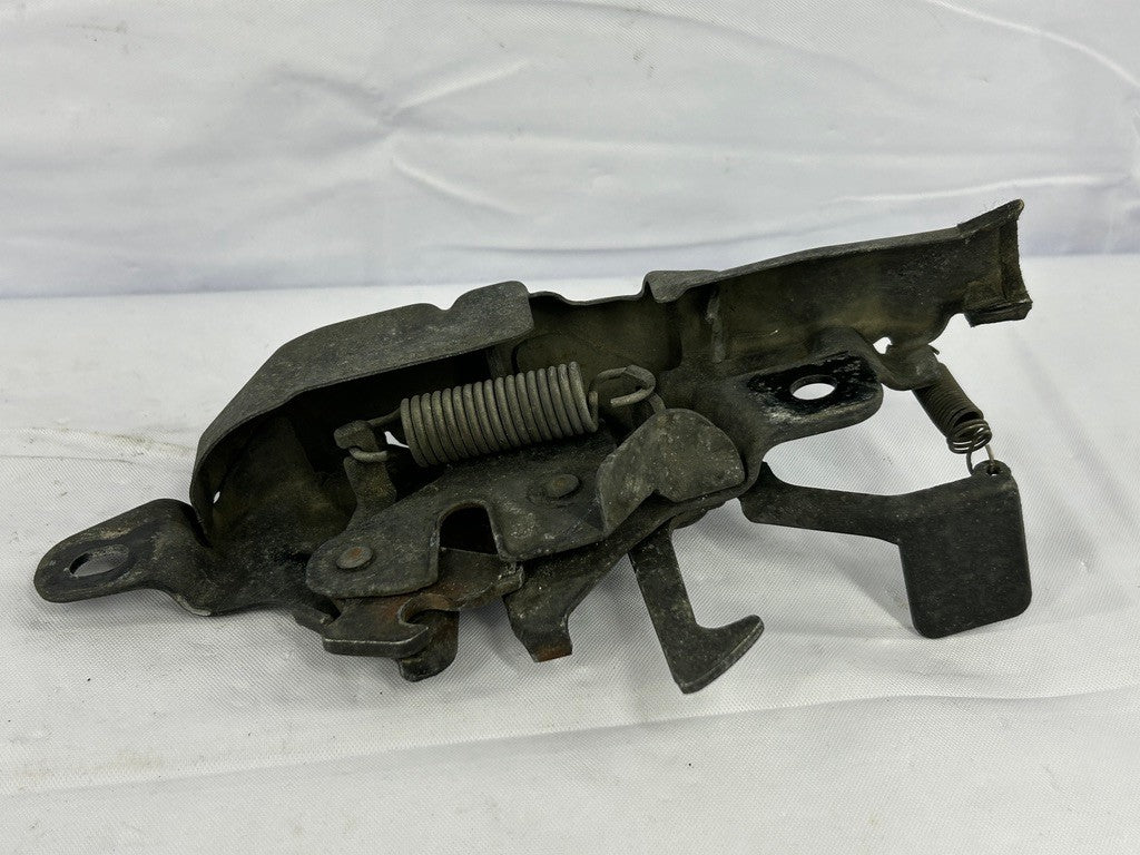 1996-2002 Toyota 4Runner Hood Latch 5351035170 OEM